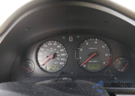 2002 Subaru Outback z USA, uszkodzony, nr VIN 4S3BH665126633257